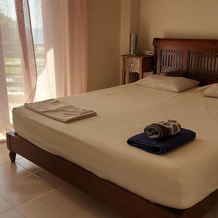Dolphin 1 Apartman Ártemida Kültér fotó